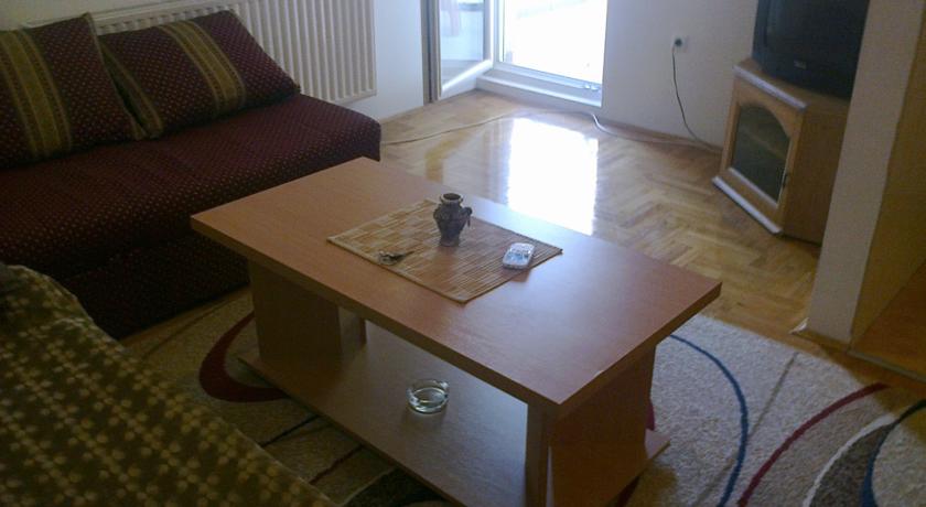 online rezervacije Apartment Djuzelovic